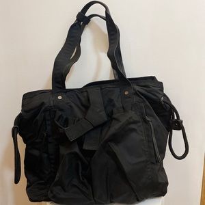 *LULULEMON* TRAVEL/COMMUTE BAG